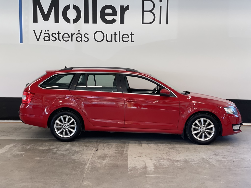 Skoda Octavia HHH870