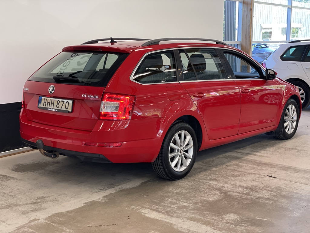 Skoda Octavia HHH870