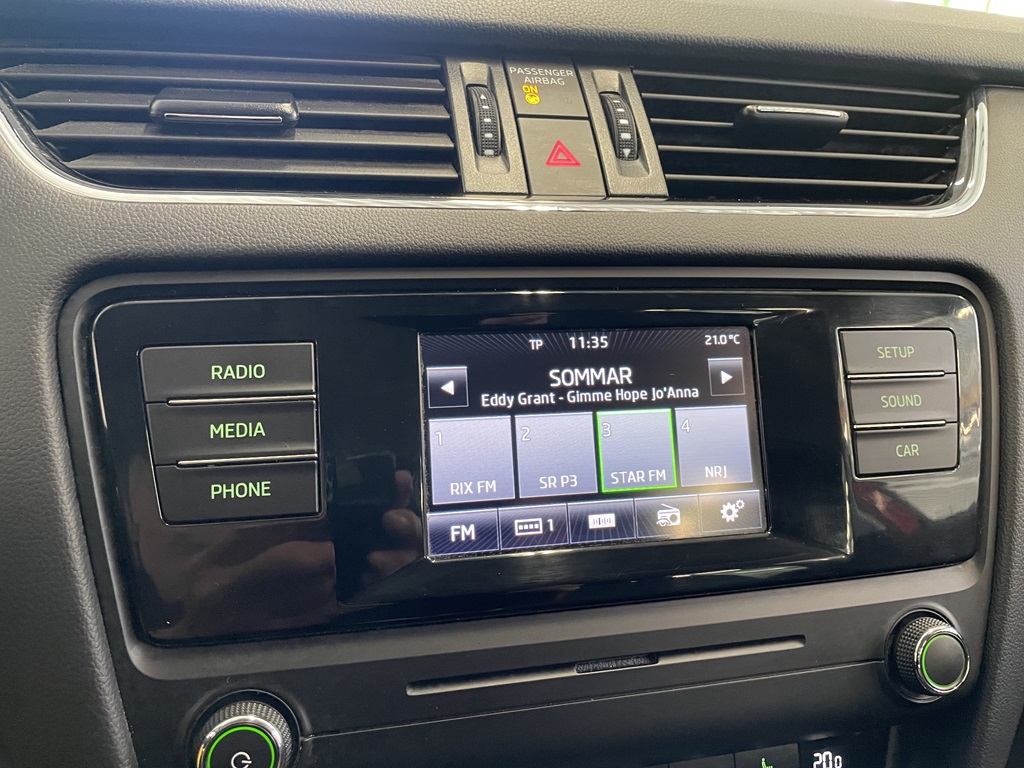 Skoda Octavia HHH870