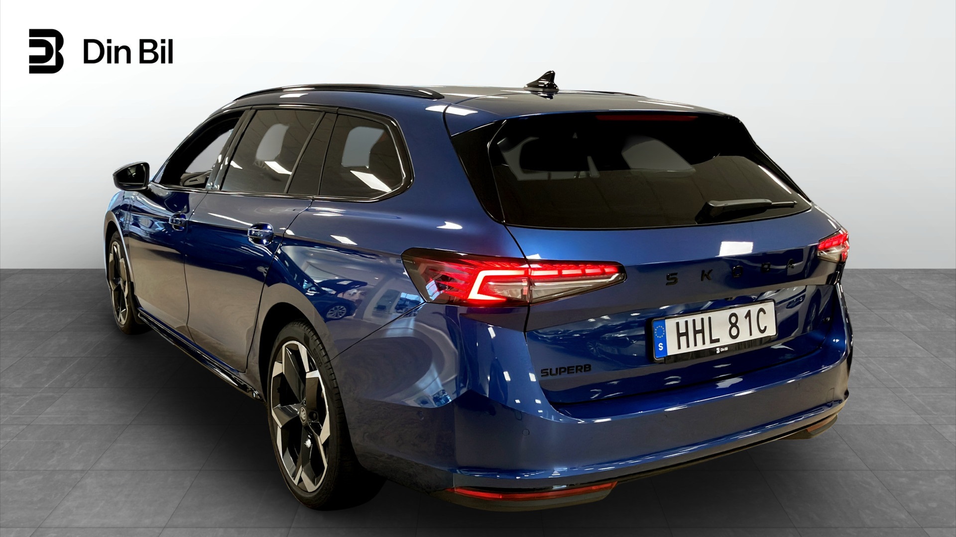 Skoda Superb Combi HHL81C