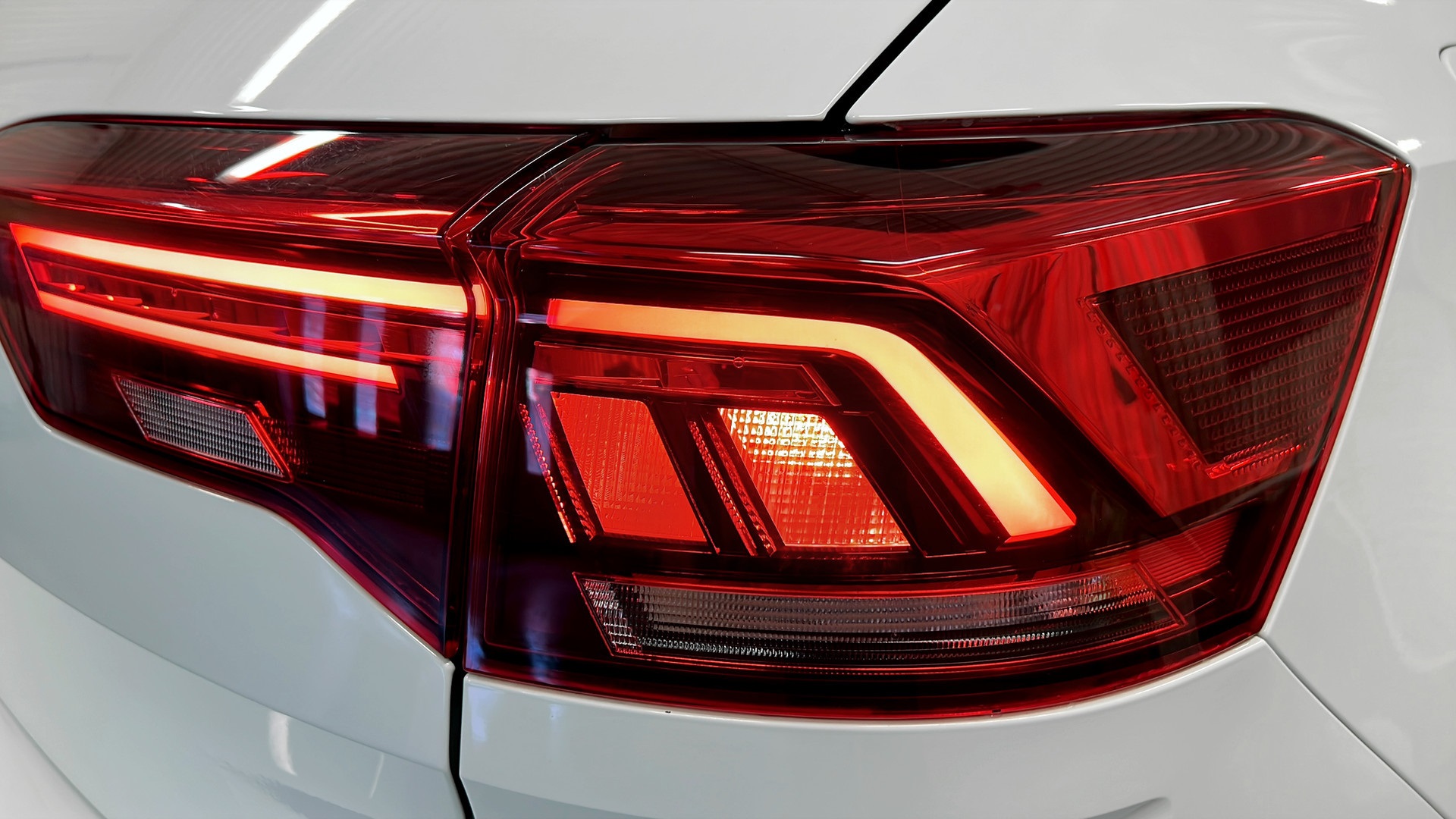 Volkswagen T-Roc HHN69B
