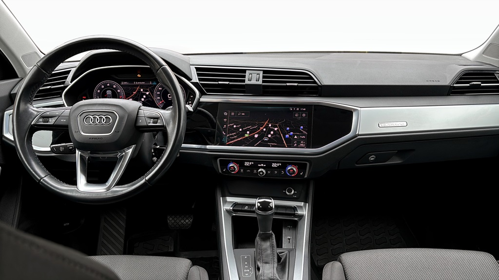 Audi Q3 HHO852