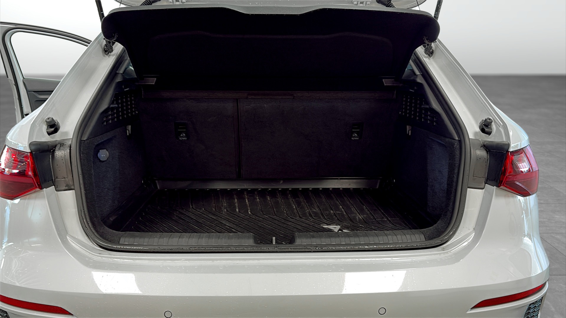 Audi A3 Sportback HHT77W