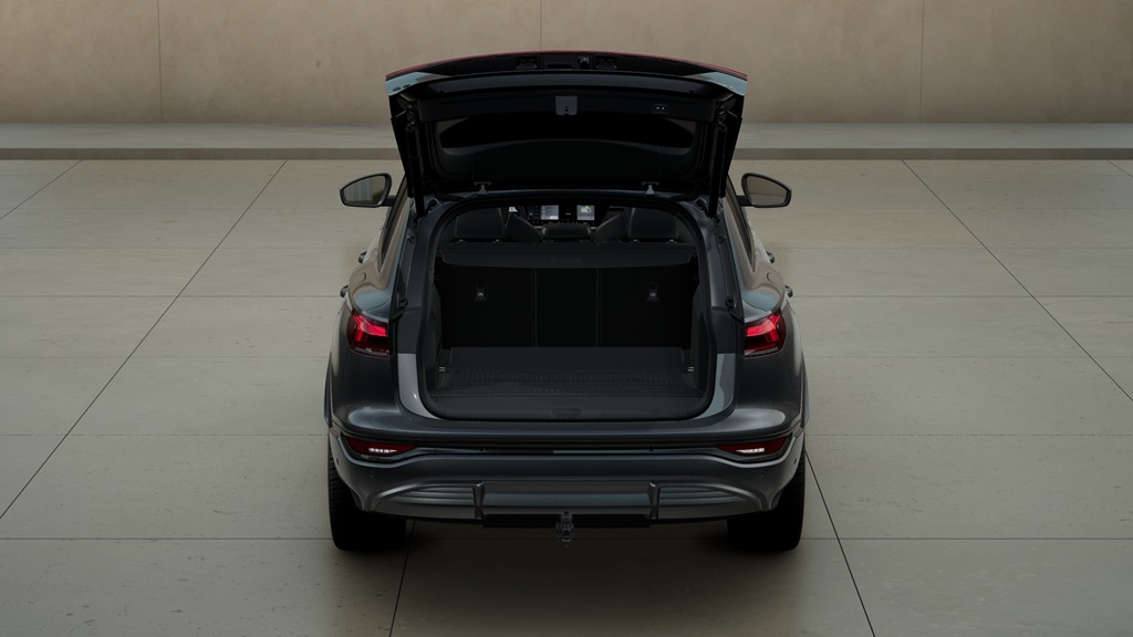 Audi Q6 e-tron HHW03Z