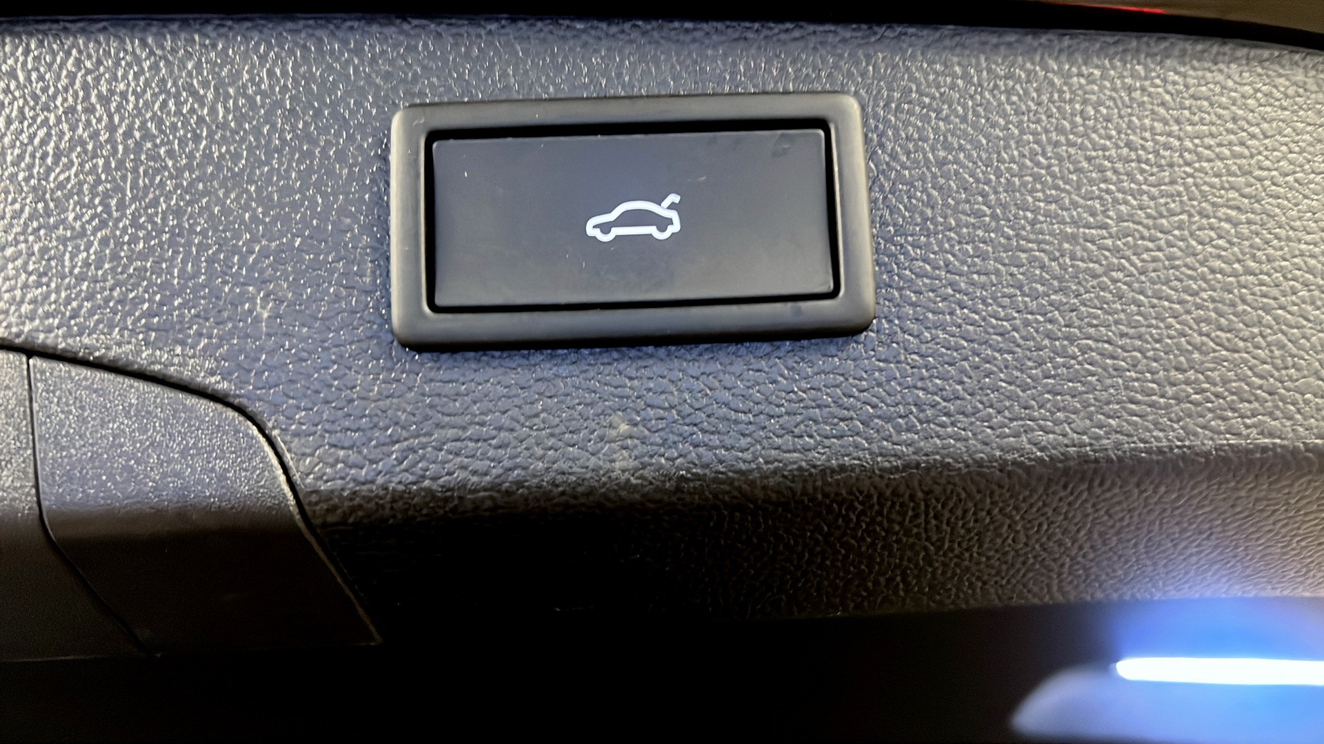 Skoda Superb Combi HJB06C