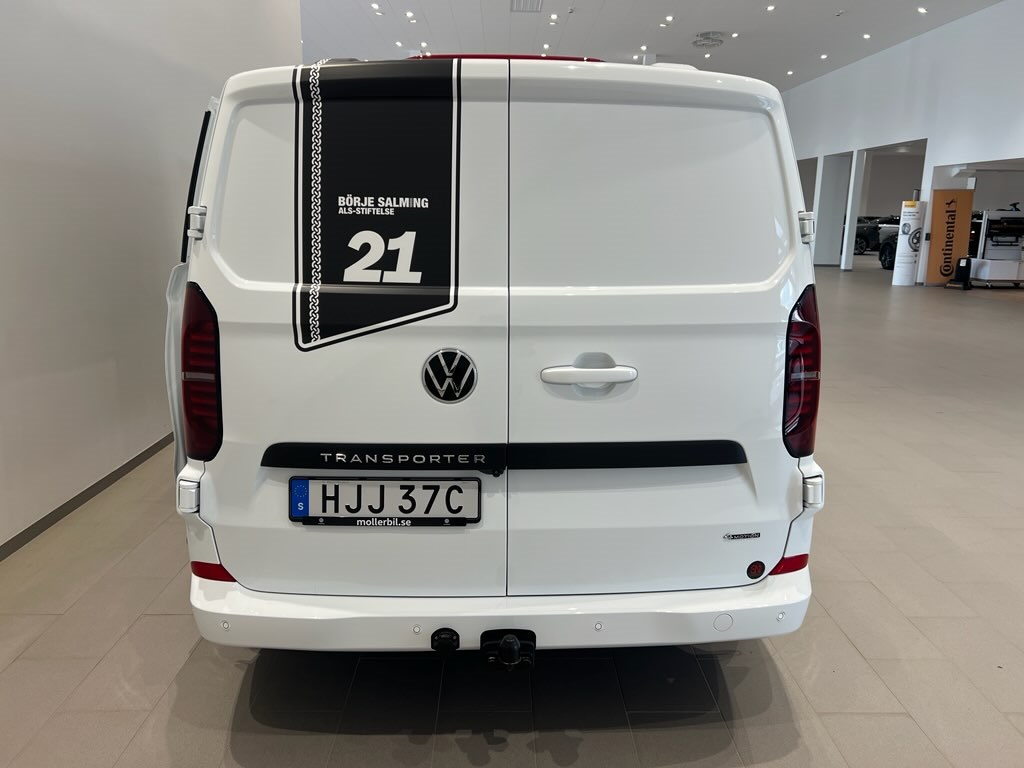 Volkswagen T7 Transporter Kombi HJJ37C