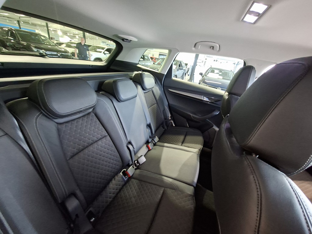 Skoda Karoq HJY69Y