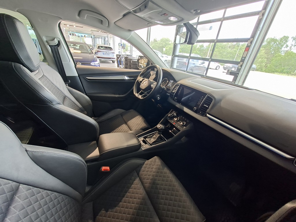 Skoda Karoq HJY69Y