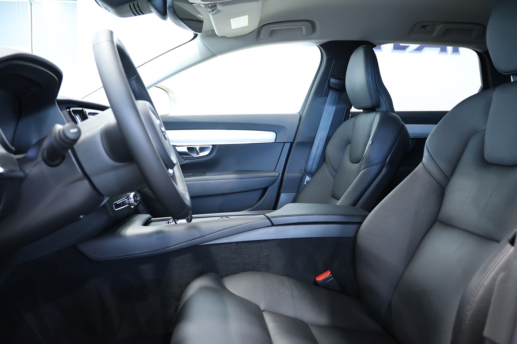Volvo V90 Cross Country HKC20E