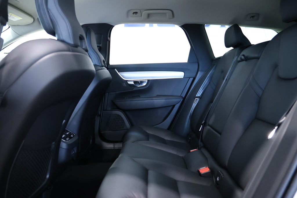 Volvo V90 Cross Country HKC20E