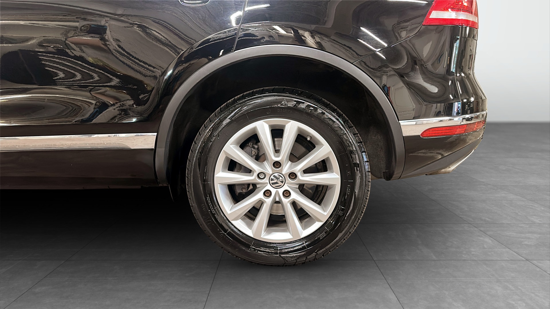 Volkswagen Touareg HKT855