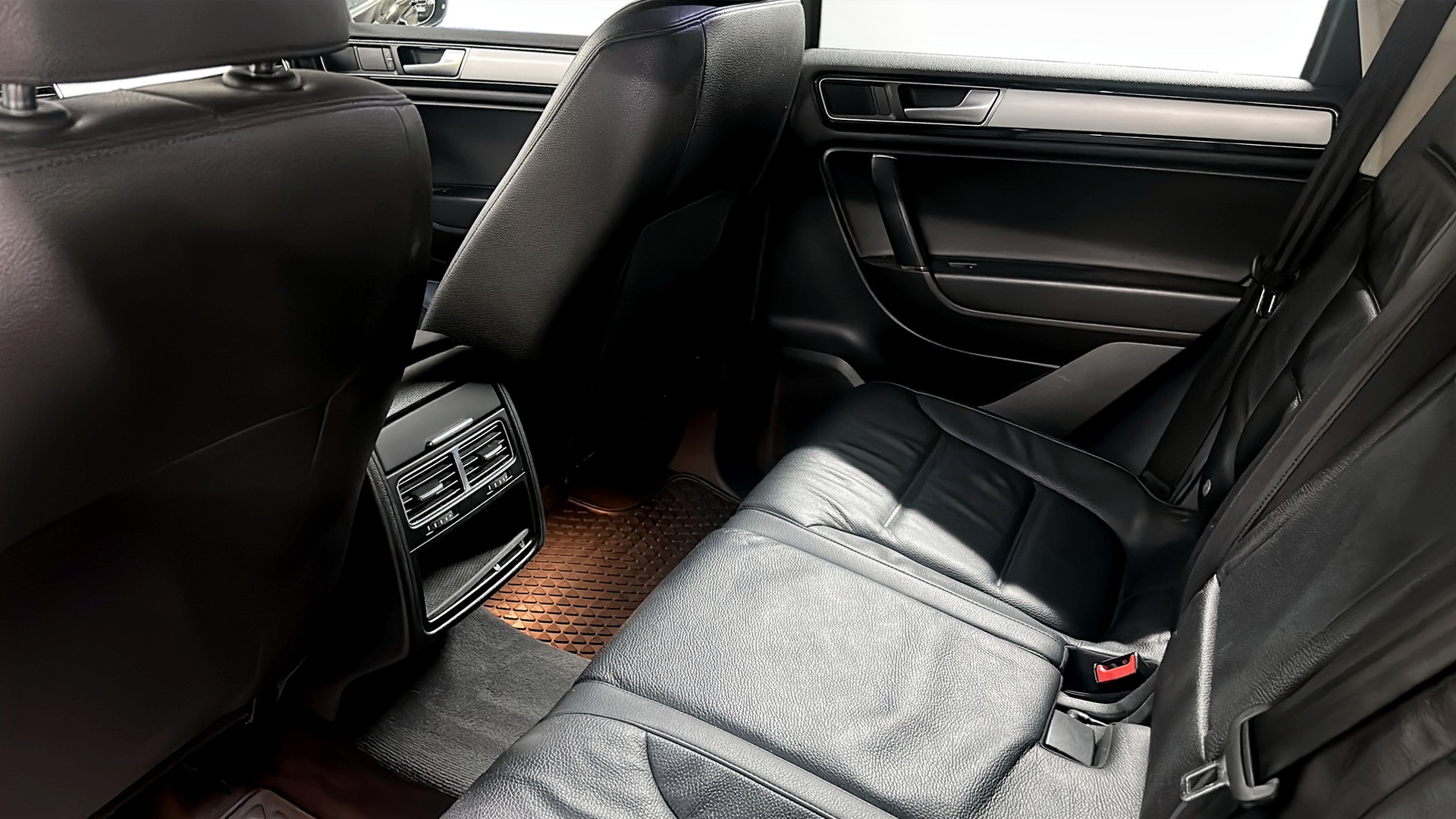 Volkswagen Touareg HKT855