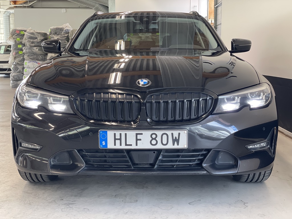 BMW 330e HLF80W