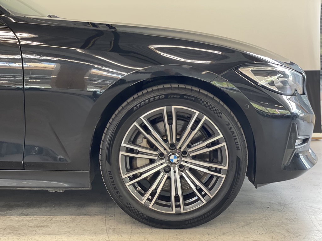 BMW 330e HLF80W
