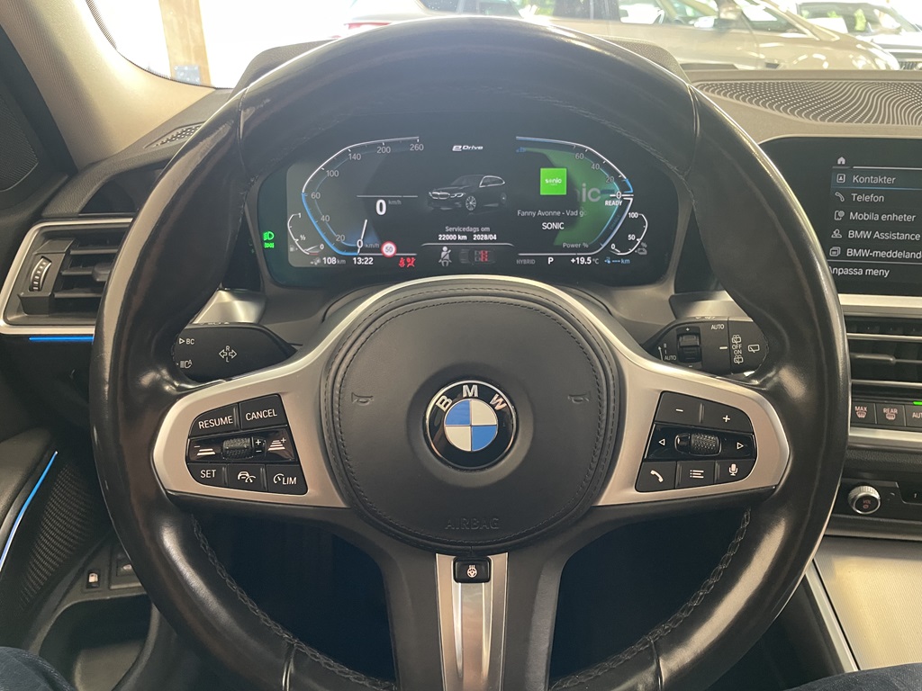 BMW 330e HLF80W
