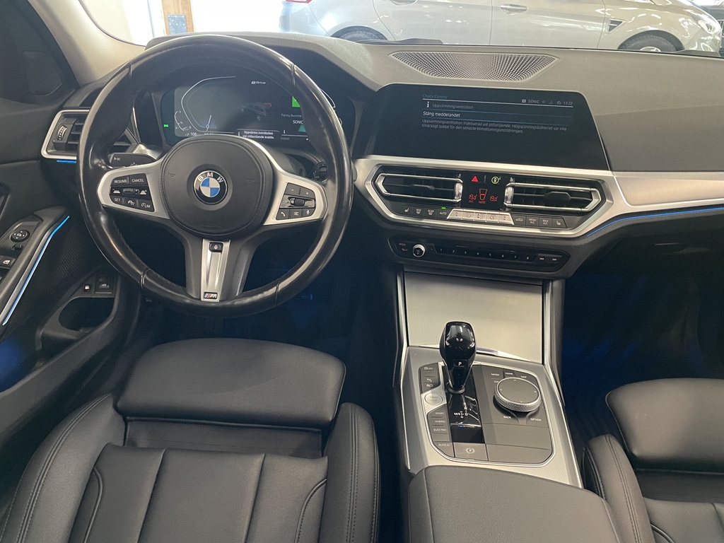 BMW 330e HLF80W