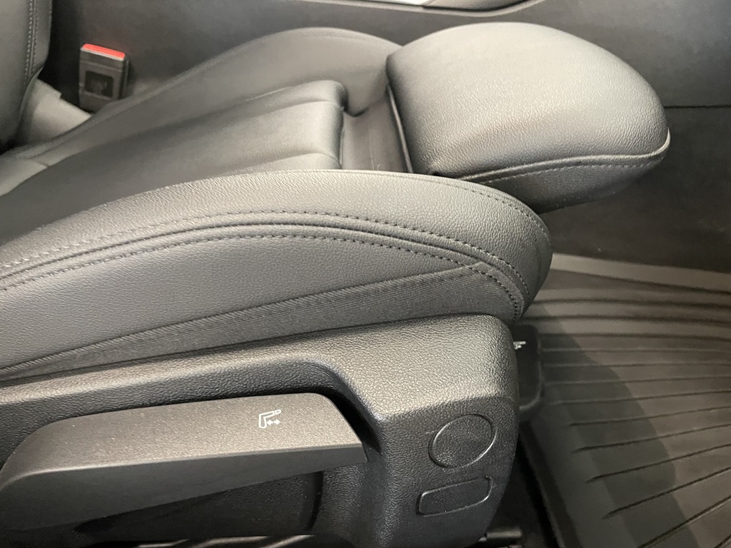 BMW 330e HLF80W