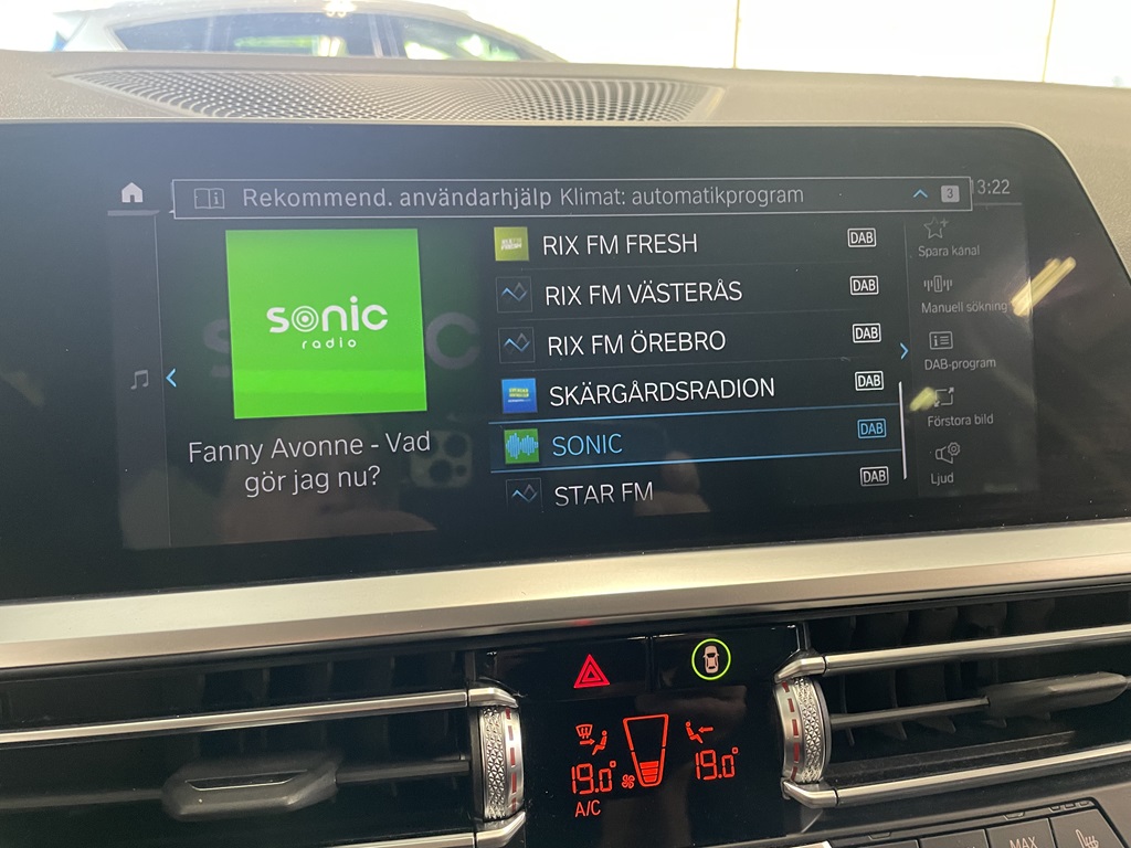 BMW 330e HLF80W