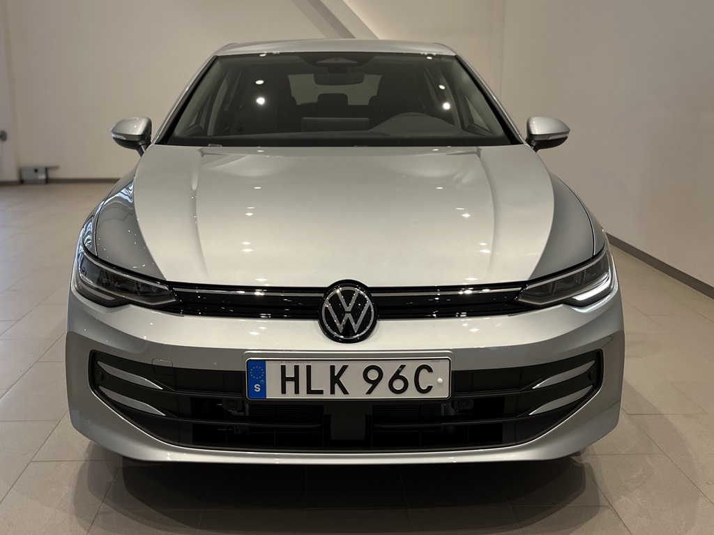 Volkswagen Golf HLK96C