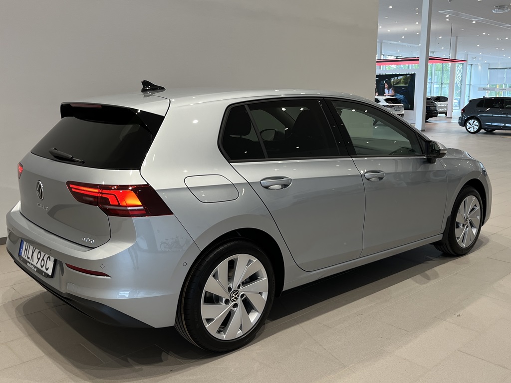 Volkswagen Golf HLK96C