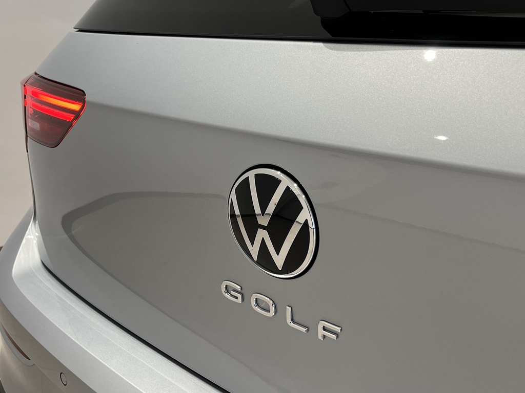 Volkswagen Golf HLK96C