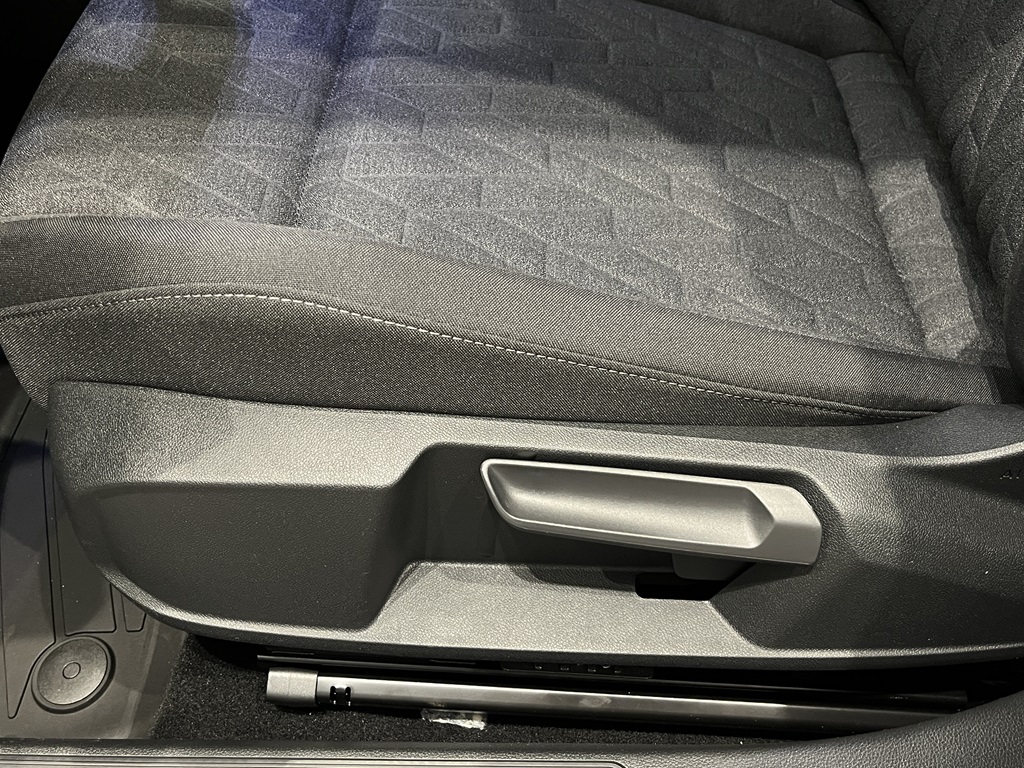 Volkswagen Golf HLK96C