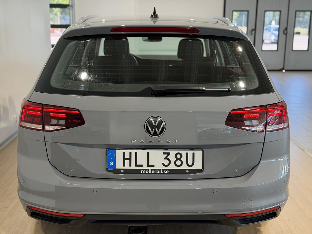 Volkswagen Passat Sportscombi HLL38U