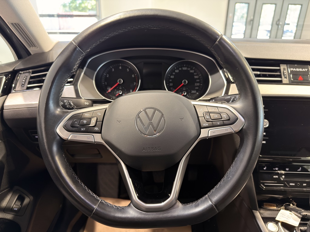 Volkswagen Passat Sportscombi HLL38U