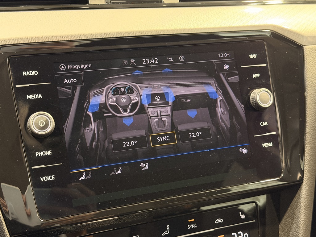 Volkswagen Passat Sportscombi HLL38U