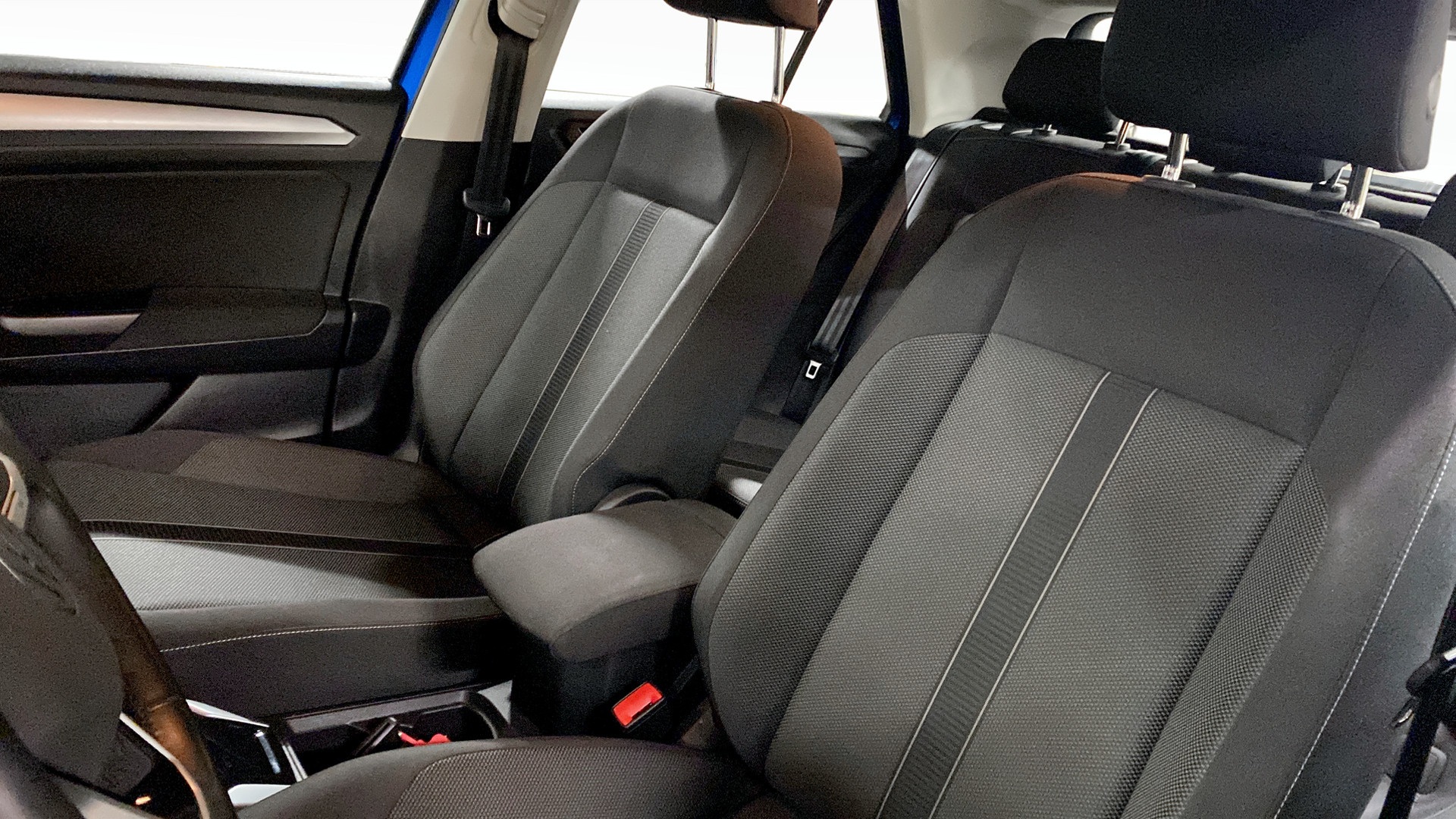 Volkswagen T-Roc HLN78A