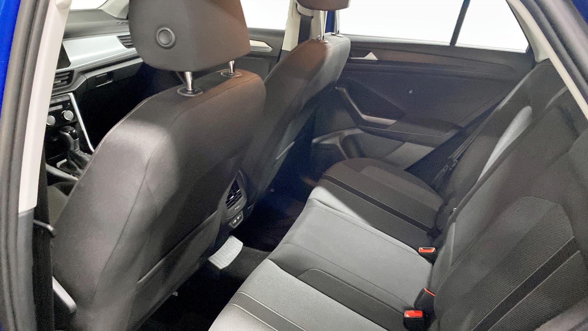 Volkswagen T-Roc HLN78A
