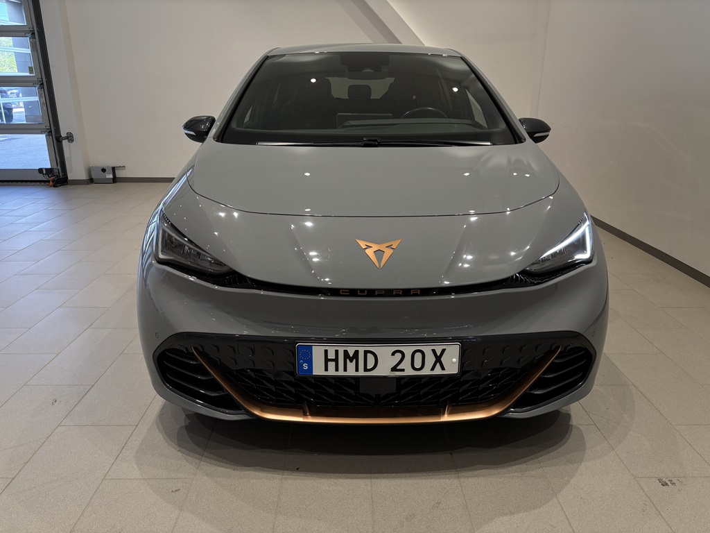 SEAT Cupra HMD20X