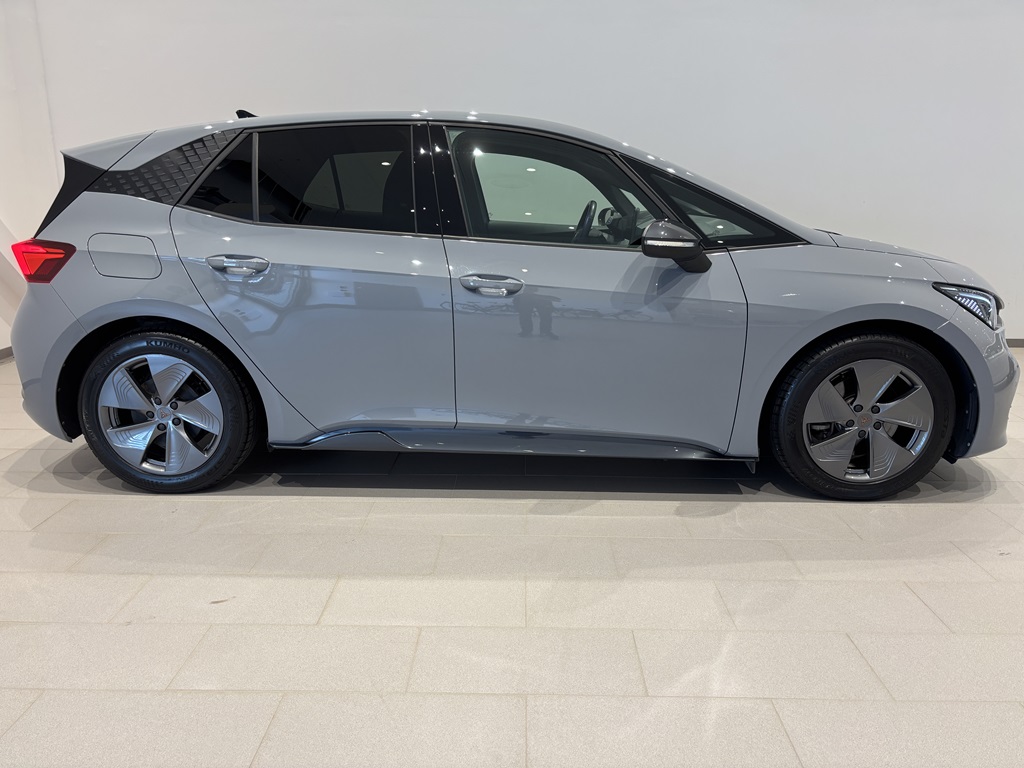 SEAT Cupra HMD20X