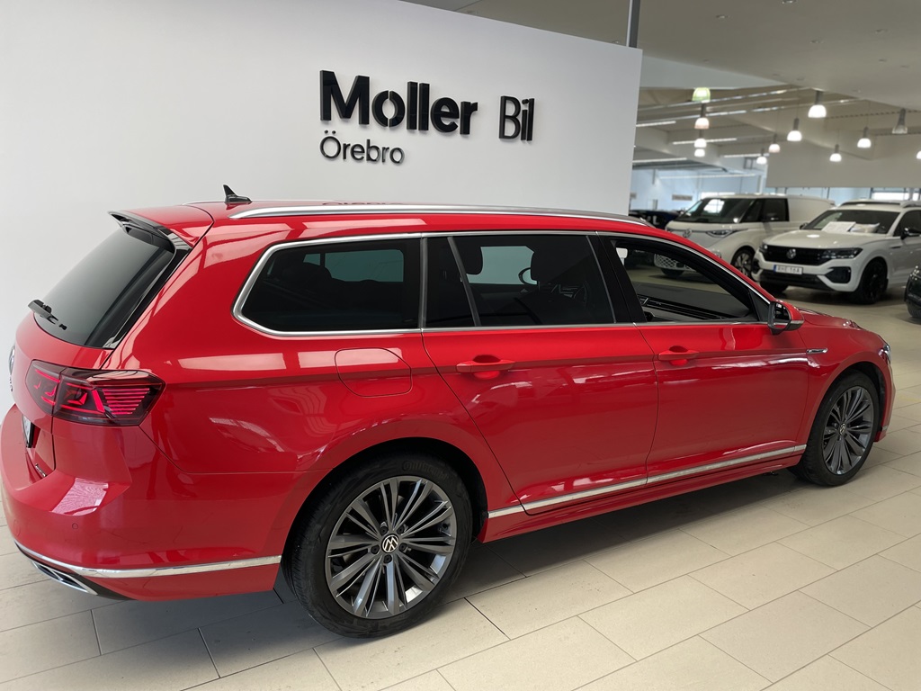 Volkswagen Passat HMG38U