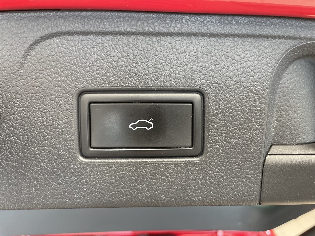 Volkswagen Passat HMG38U
