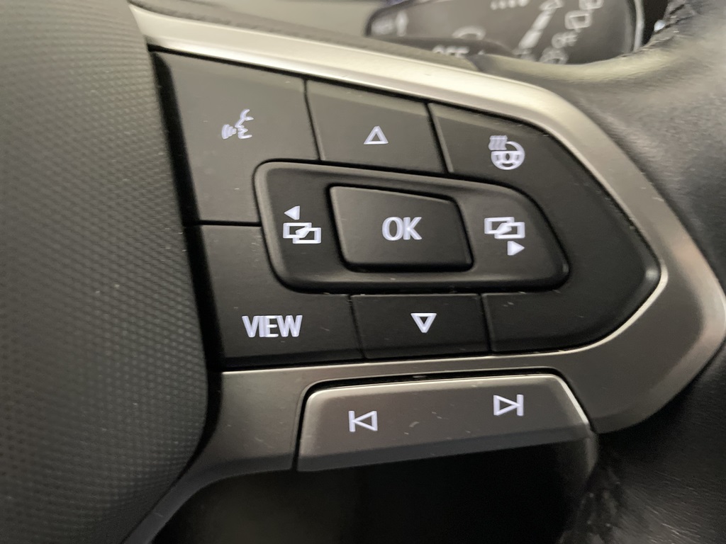 Volkswagen Passat HMG38U