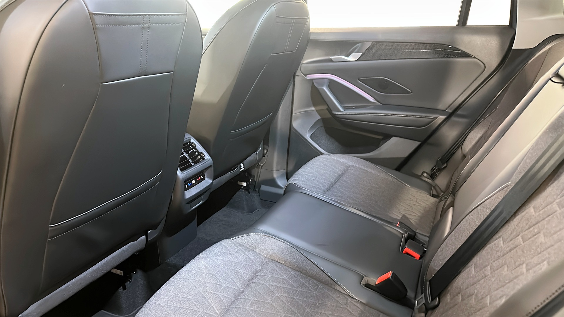 Volkswagen Tiguan HMJ08N