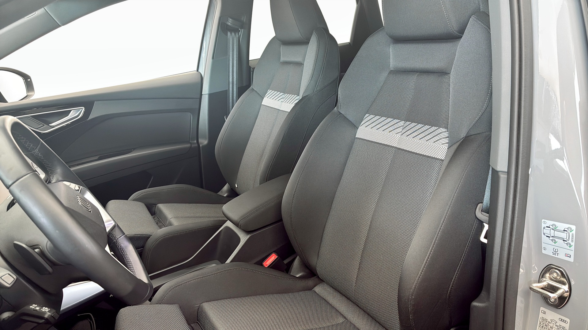 Audi Q4 e-tron HMK31B