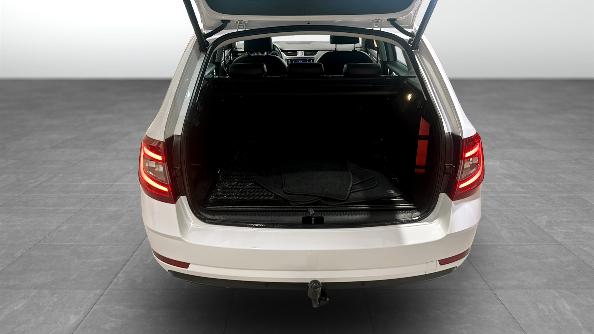 Skoda Octavia HMP07F
