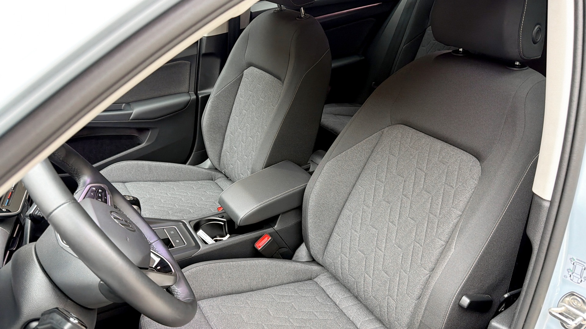 Volkswagen Golf HOE58D