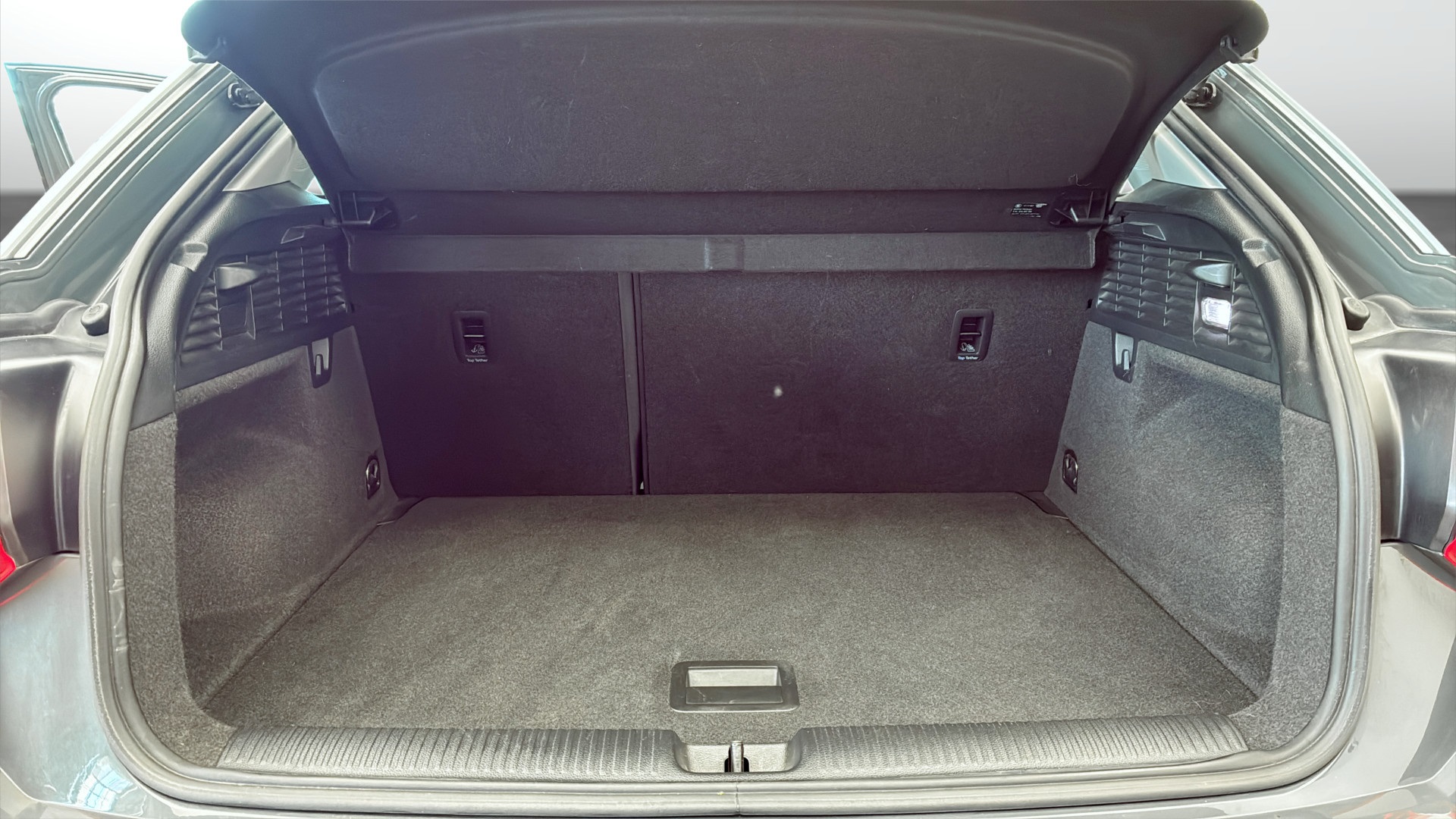 Audi Q2 HOH77G
