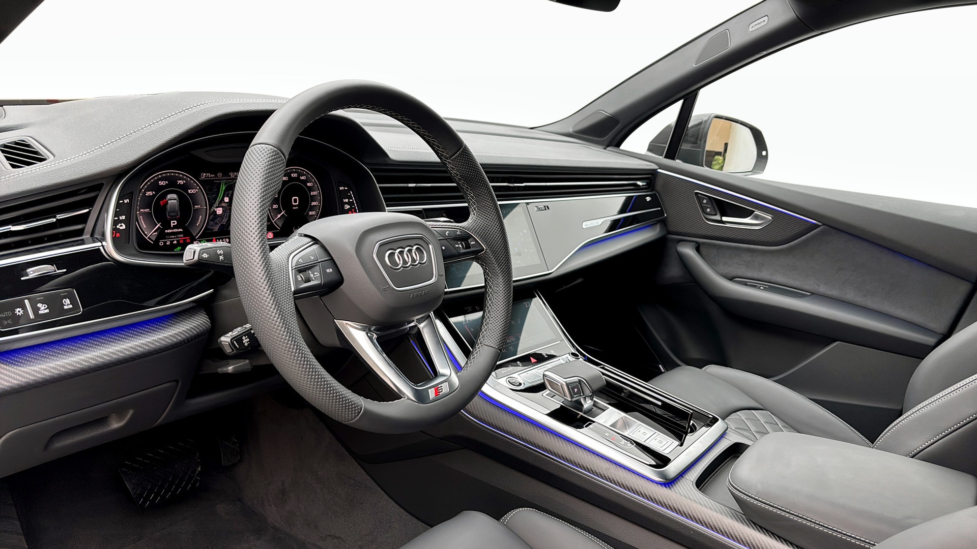 Audi Q7 TFSI e HOM79W