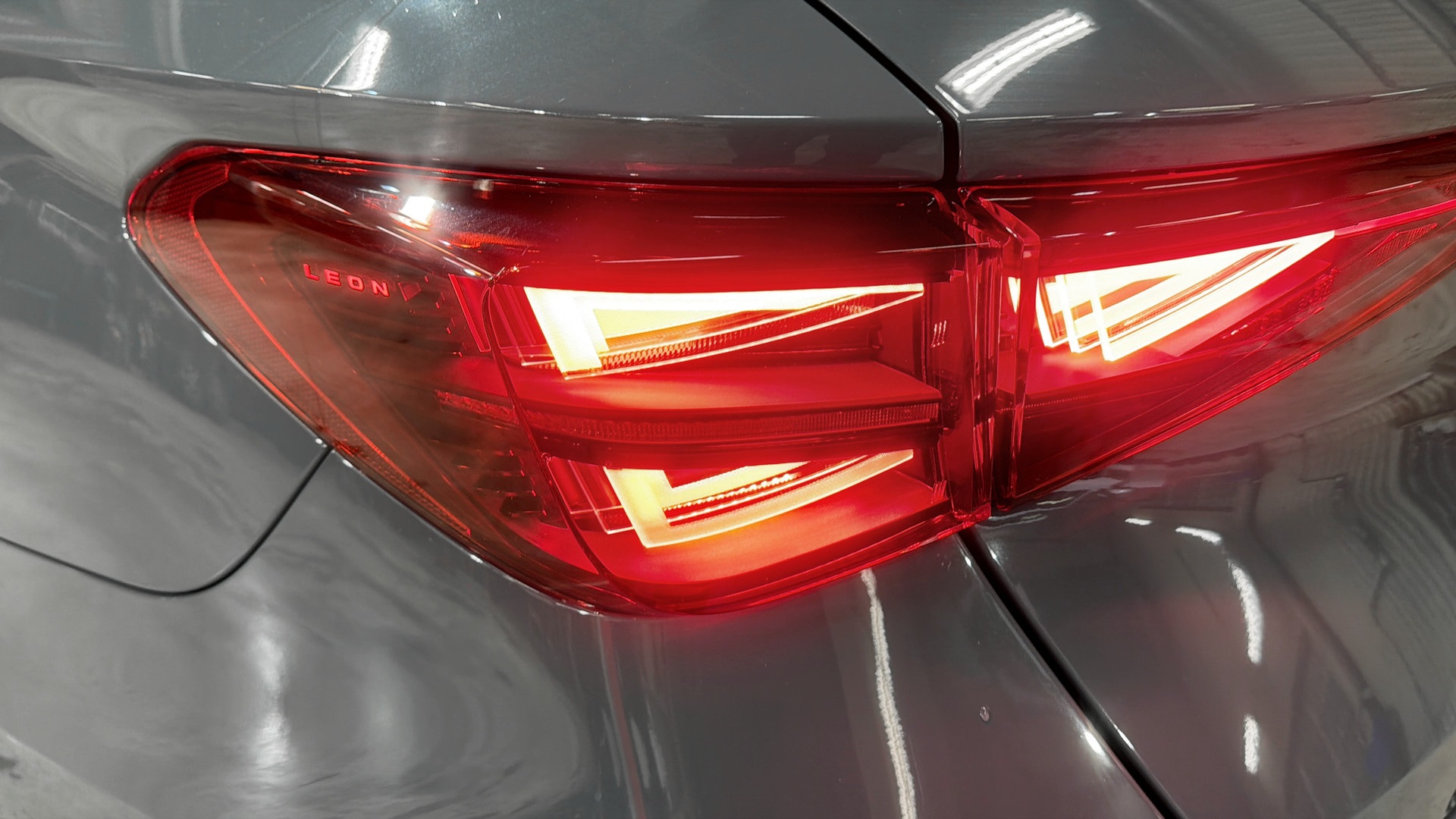 CUPRA Leon Sportstourer HON31B