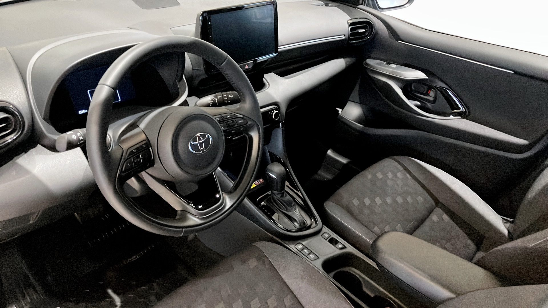 Toyota Yaris HPB78A