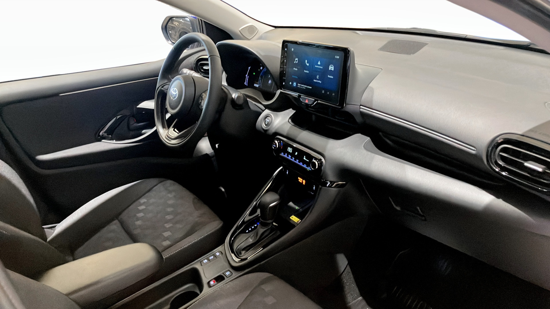 Toyota Yaris HPB78A