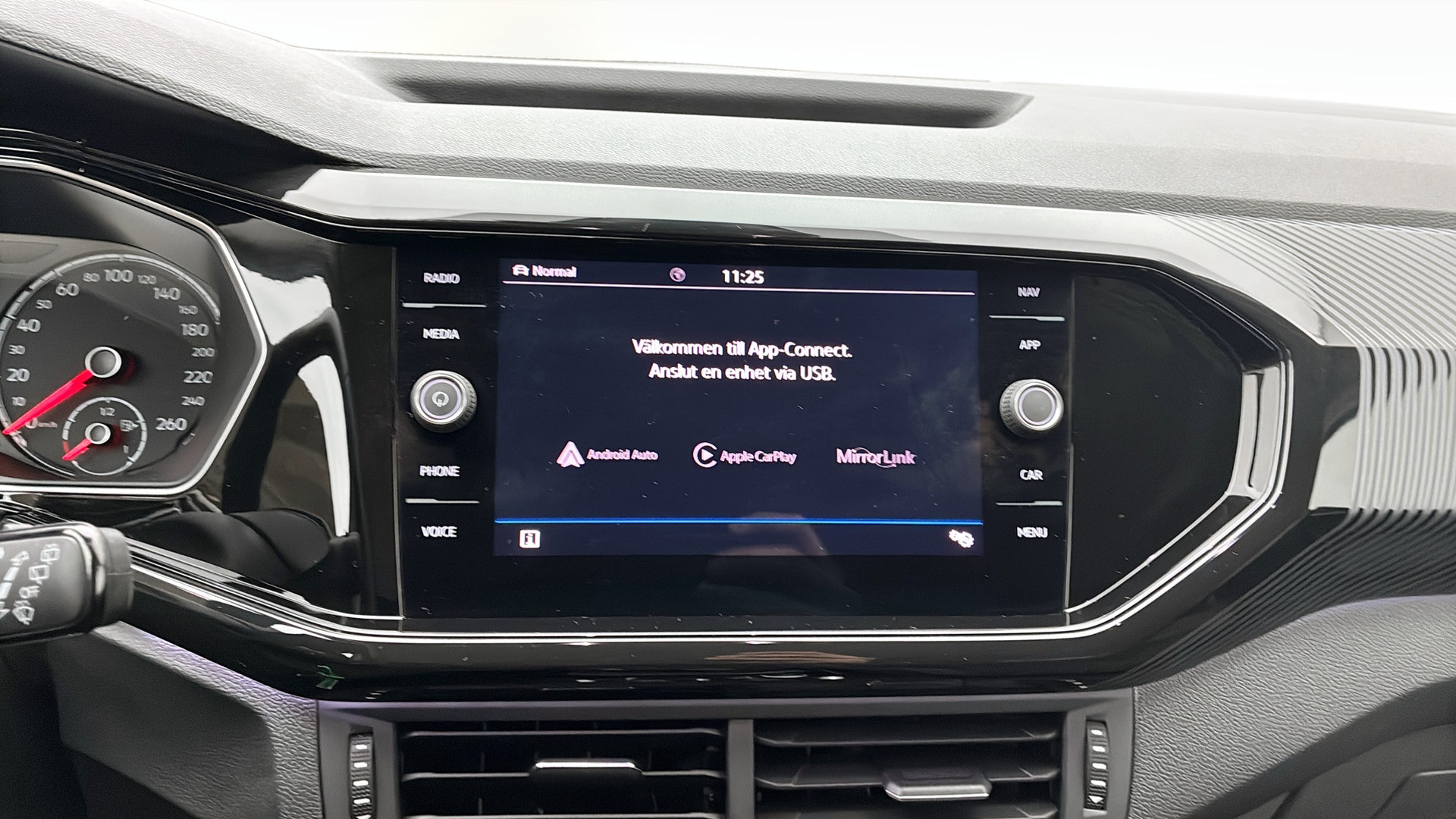 Volkswagen T-Cross HPJ90M