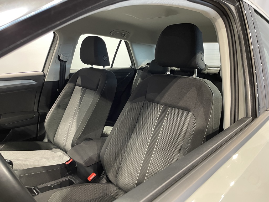 Volkswagen T-Roc HRA18B