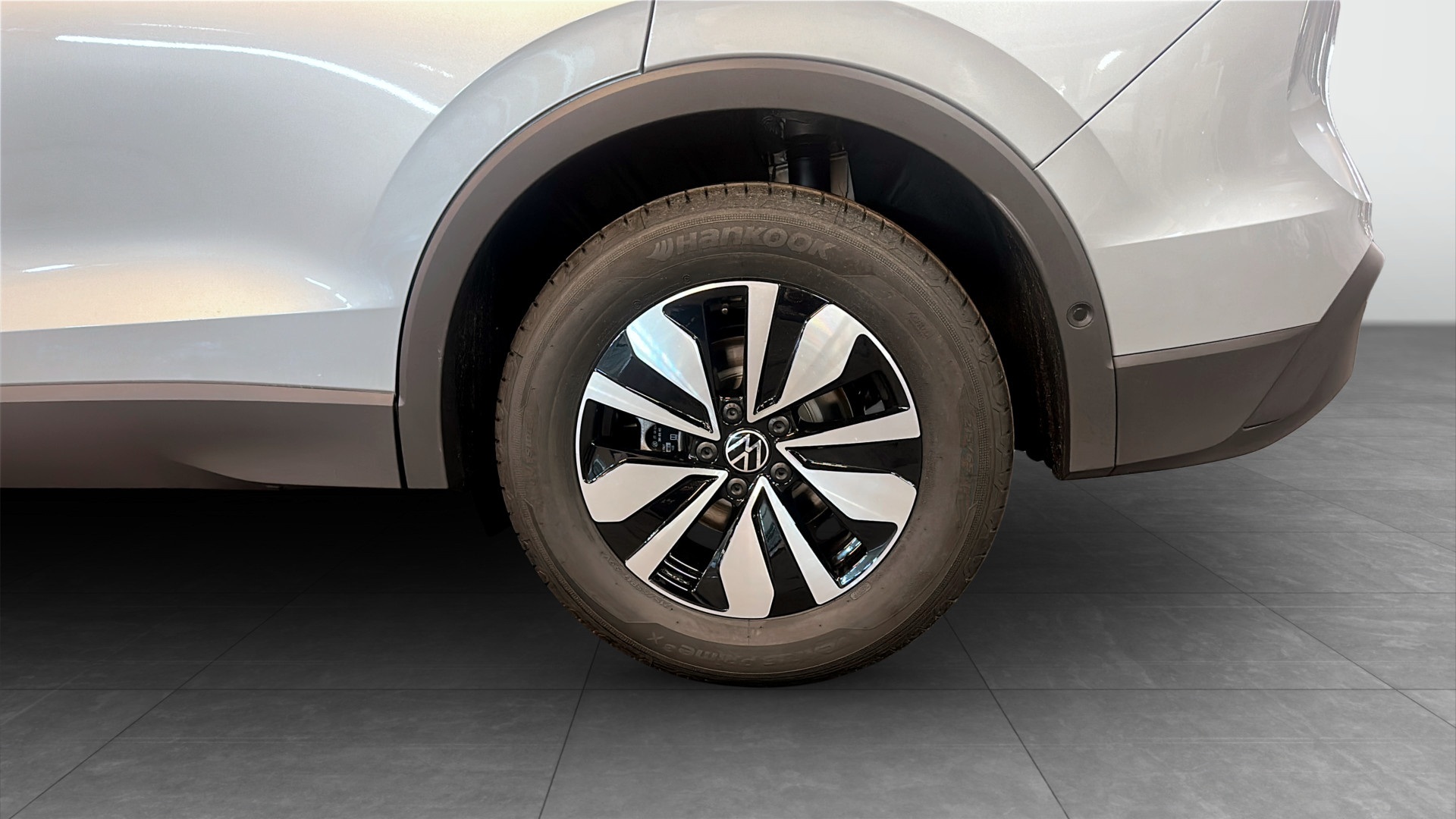 Volkswagen Tiguan HRB42A