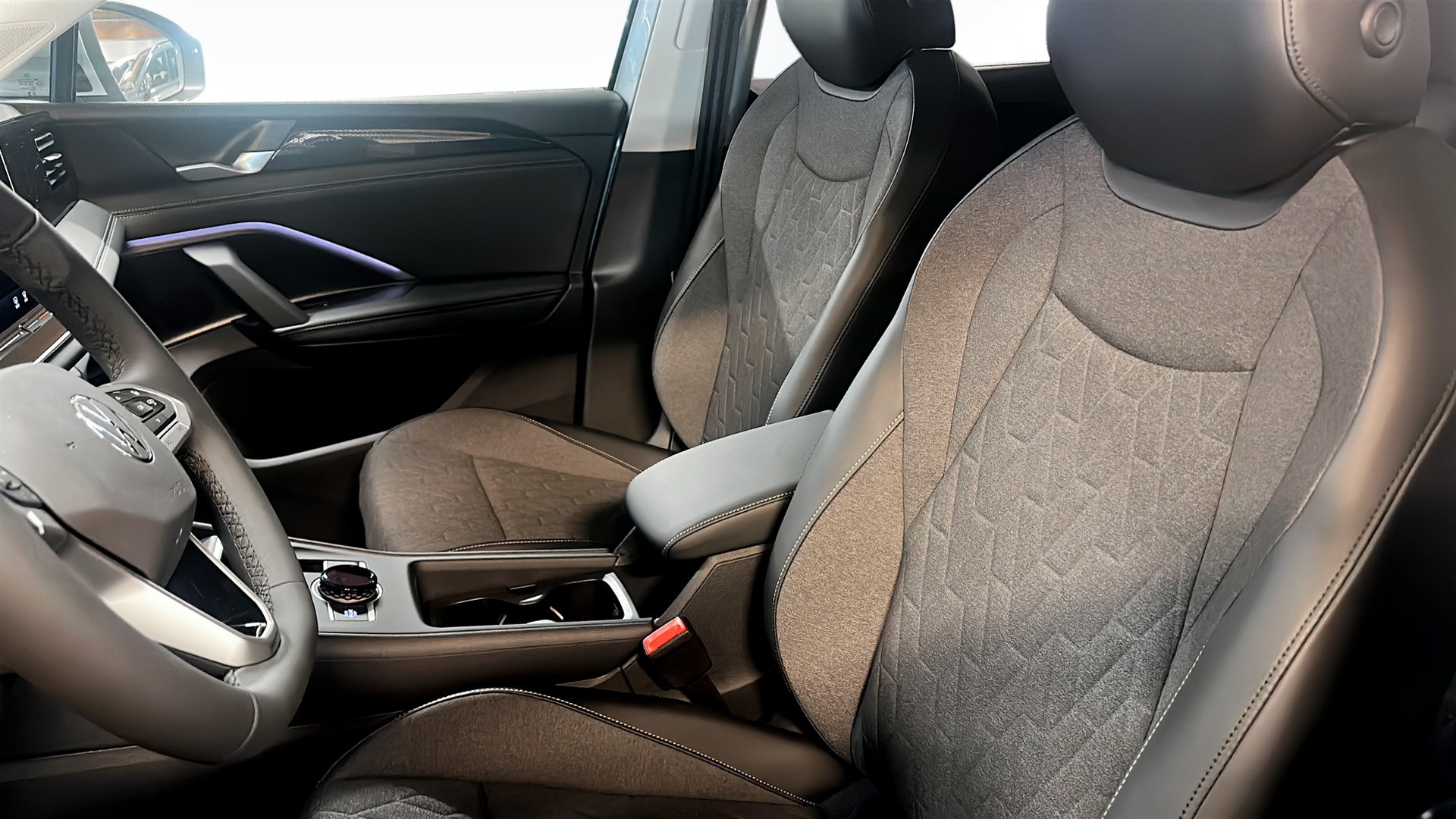 Volkswagen Tiguan HRB42A