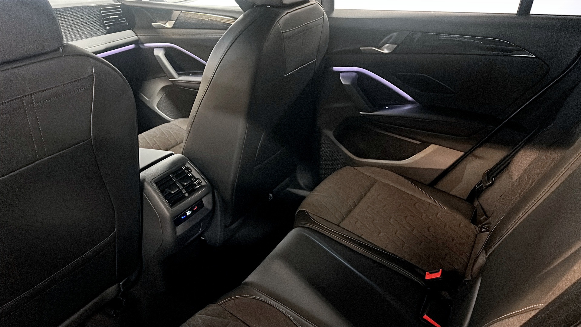 Volkswagen Tiguan HRB42A
